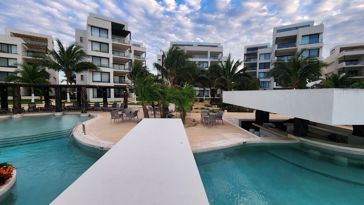 2 of 49: Departamento en Venta Merida