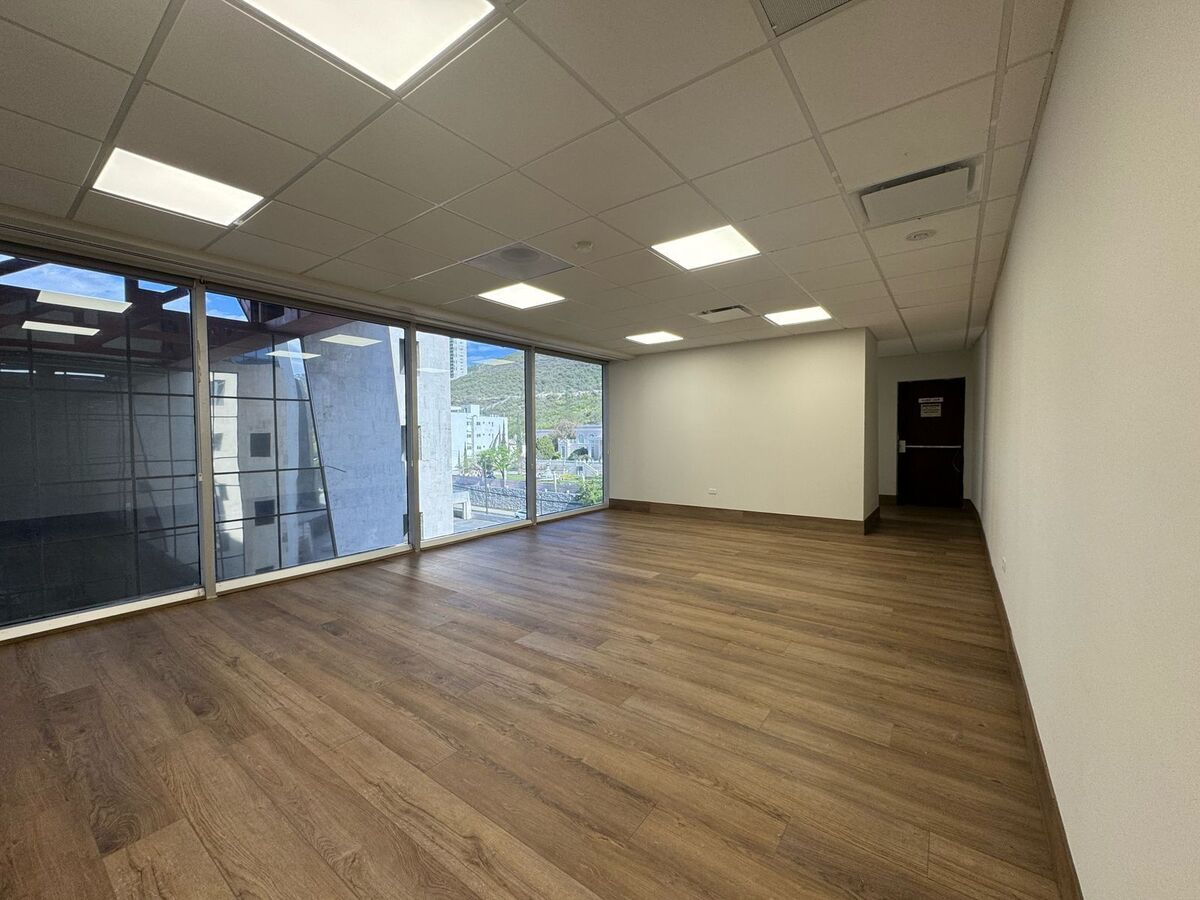 12 de 17: Sala de juntas