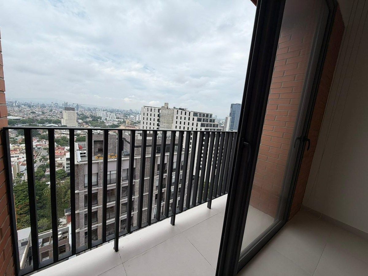 Apartamento em Lomas Del Country, Guadalajara, foto 2 de 31