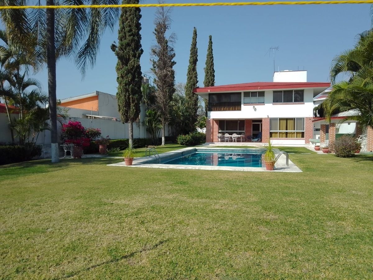 Beautiful house in a subdivision in Lomas de Cuernavaca - foto 3