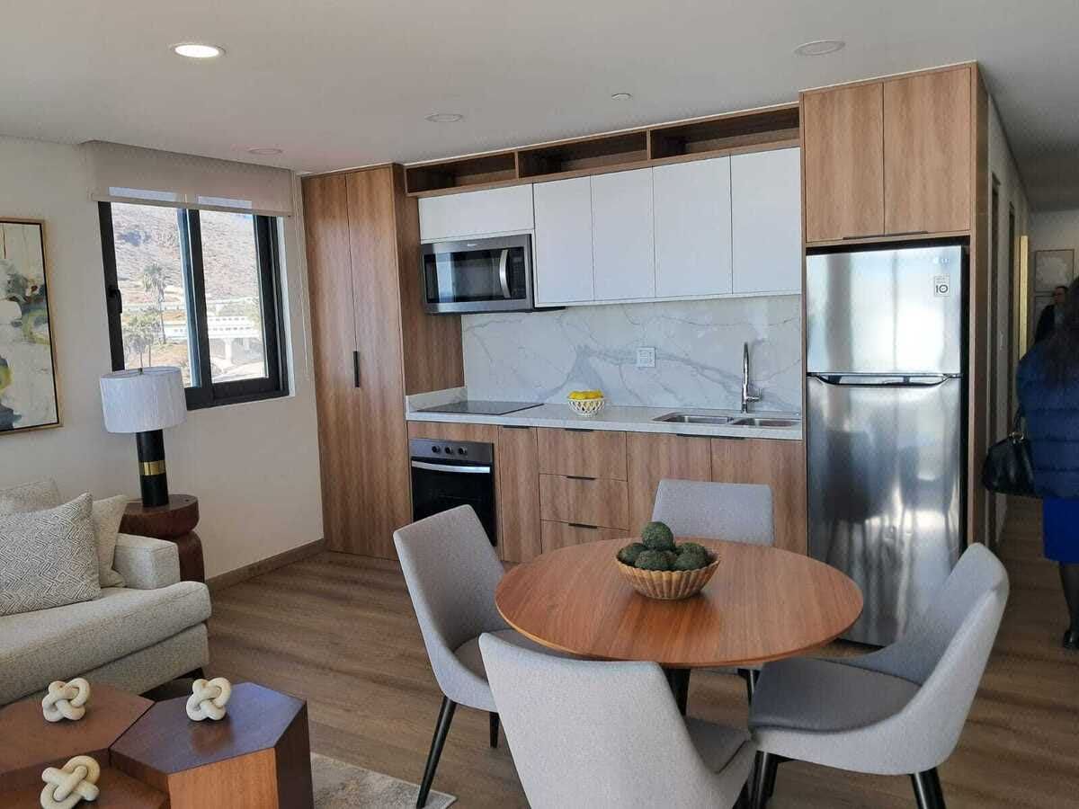 Modern Family Home with Rooftop | San Pedro Residencial