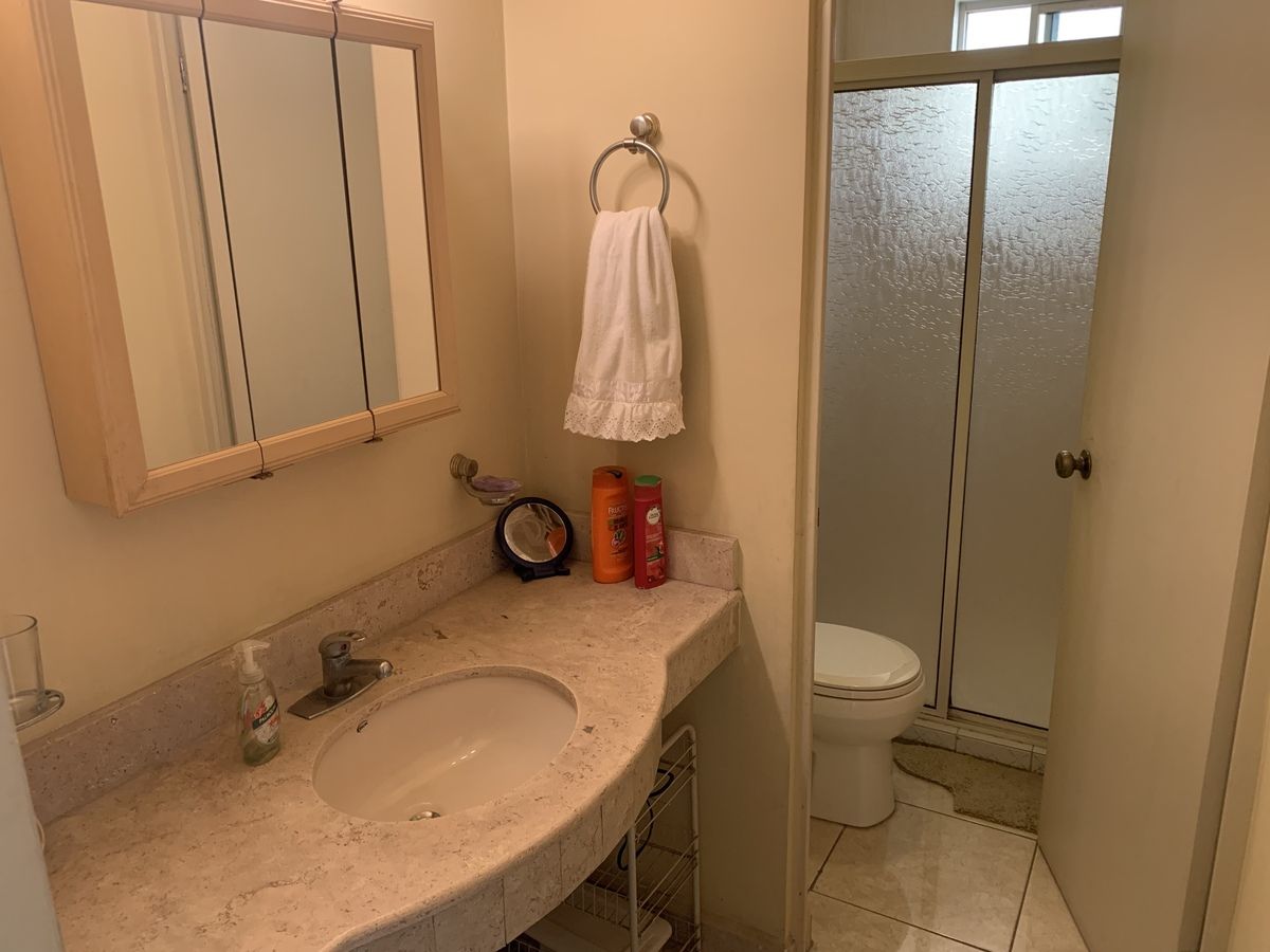 10 de 20: Baño 1