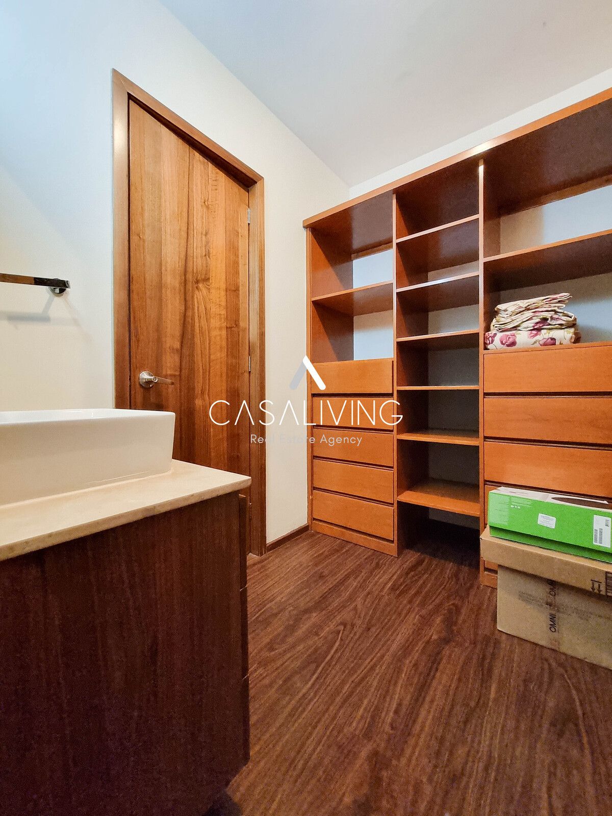 11 de 30: Baño vestidor de recámara secundaria (PB)