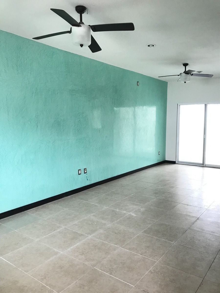 3 de 25: Casa en CIRCUITO SAN JORGE, San Jorge,  Sala Comedor