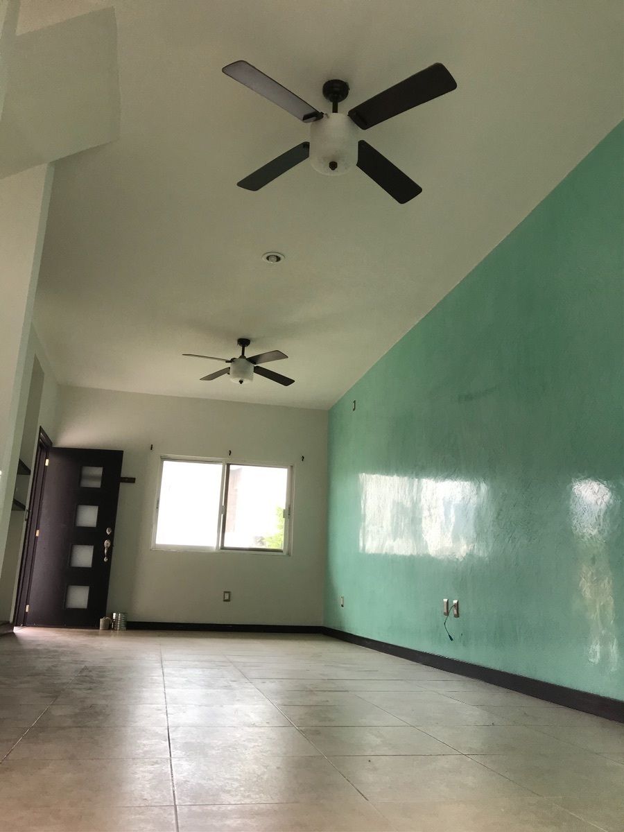 2 de 25: Casa en CIRCUITO SAN JORGE, San Jorge,  Sala Comedor