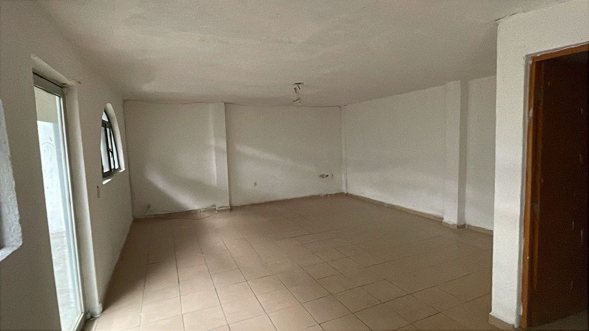 Commercial Storage Unit in Paraísos Del Colli, Zapopan, photo 4 of 12