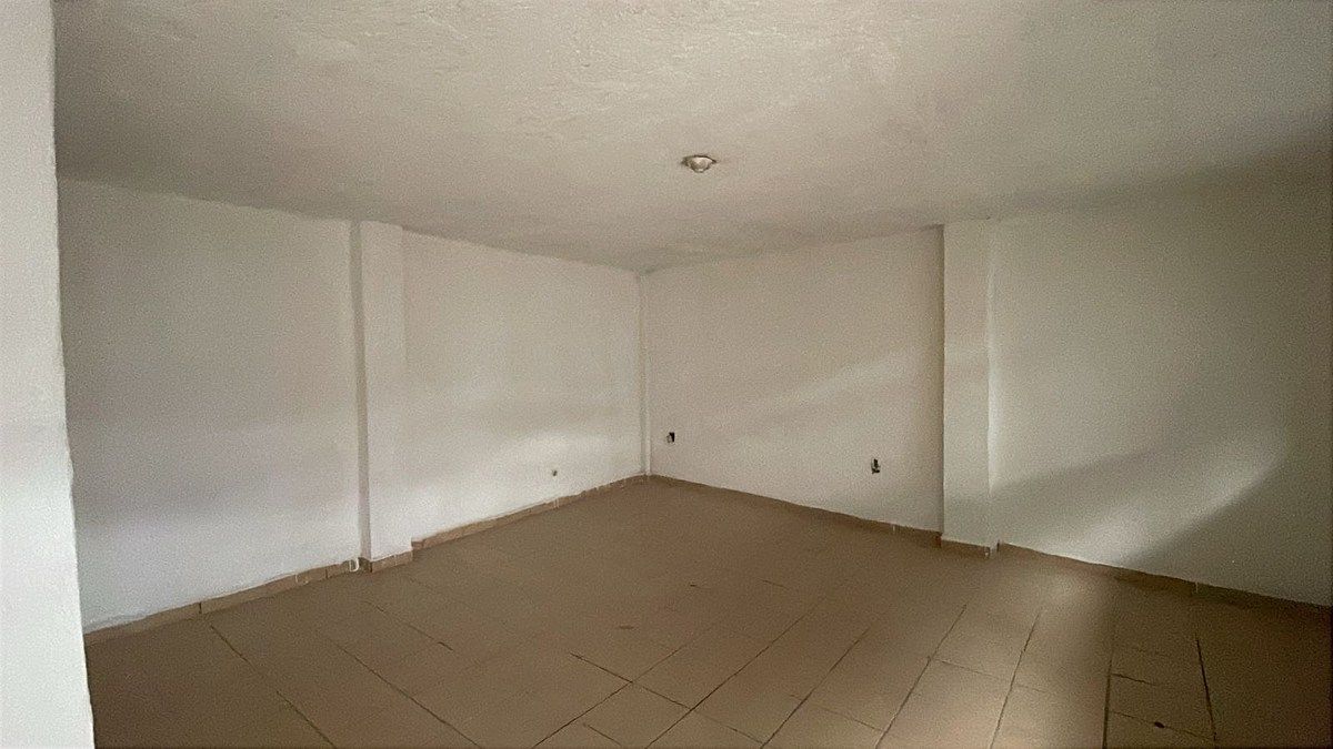 Commercial Storage Unit in Paraísos Del Colli, Zapopan, photo 5 of 12