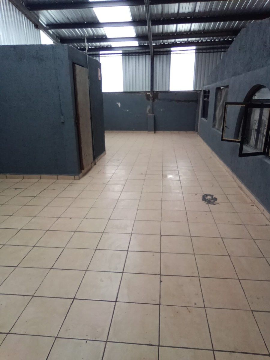 Commercial Storage Unit in Paraísos Del Colli, Zapopan, photo 12 of 12