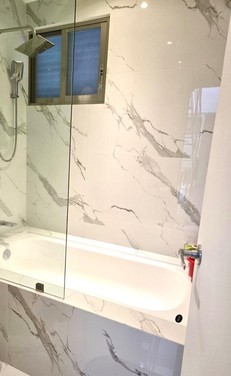 3 de 19: Baños remodelados con acabados de calidad