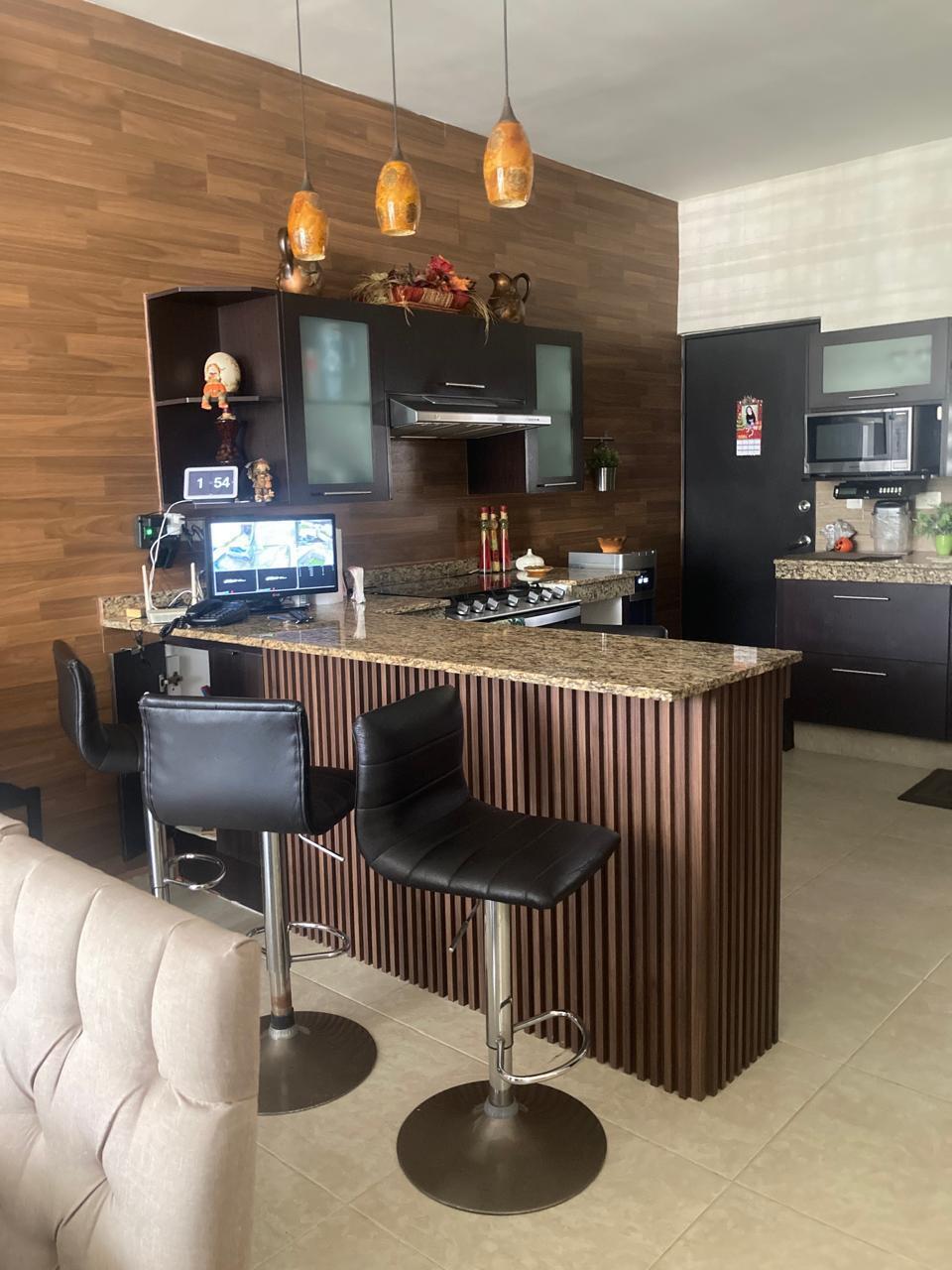 4 de 15: CCTV + Cocina grande