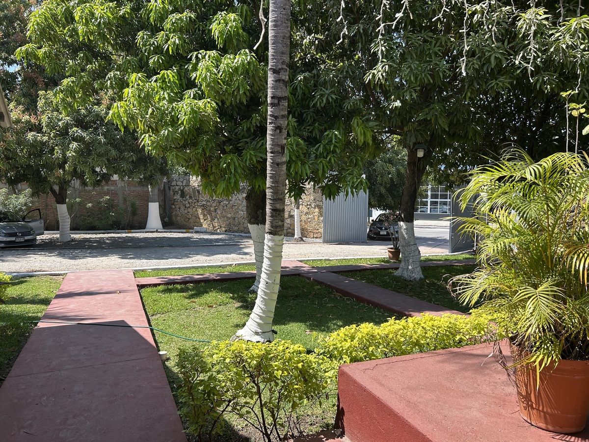 Salón de Fiestas en Venta, sobre 9na. Sur Ote, en Tuxtla Gutz. - foto 2
