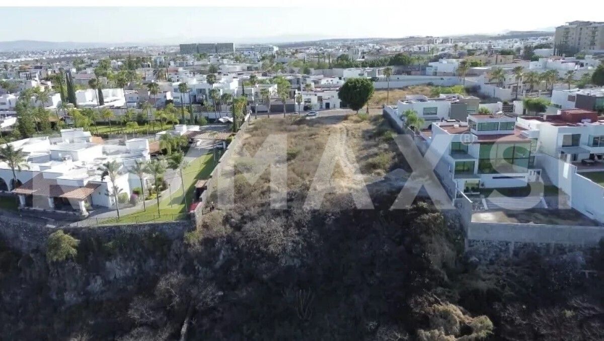 13 de 16
