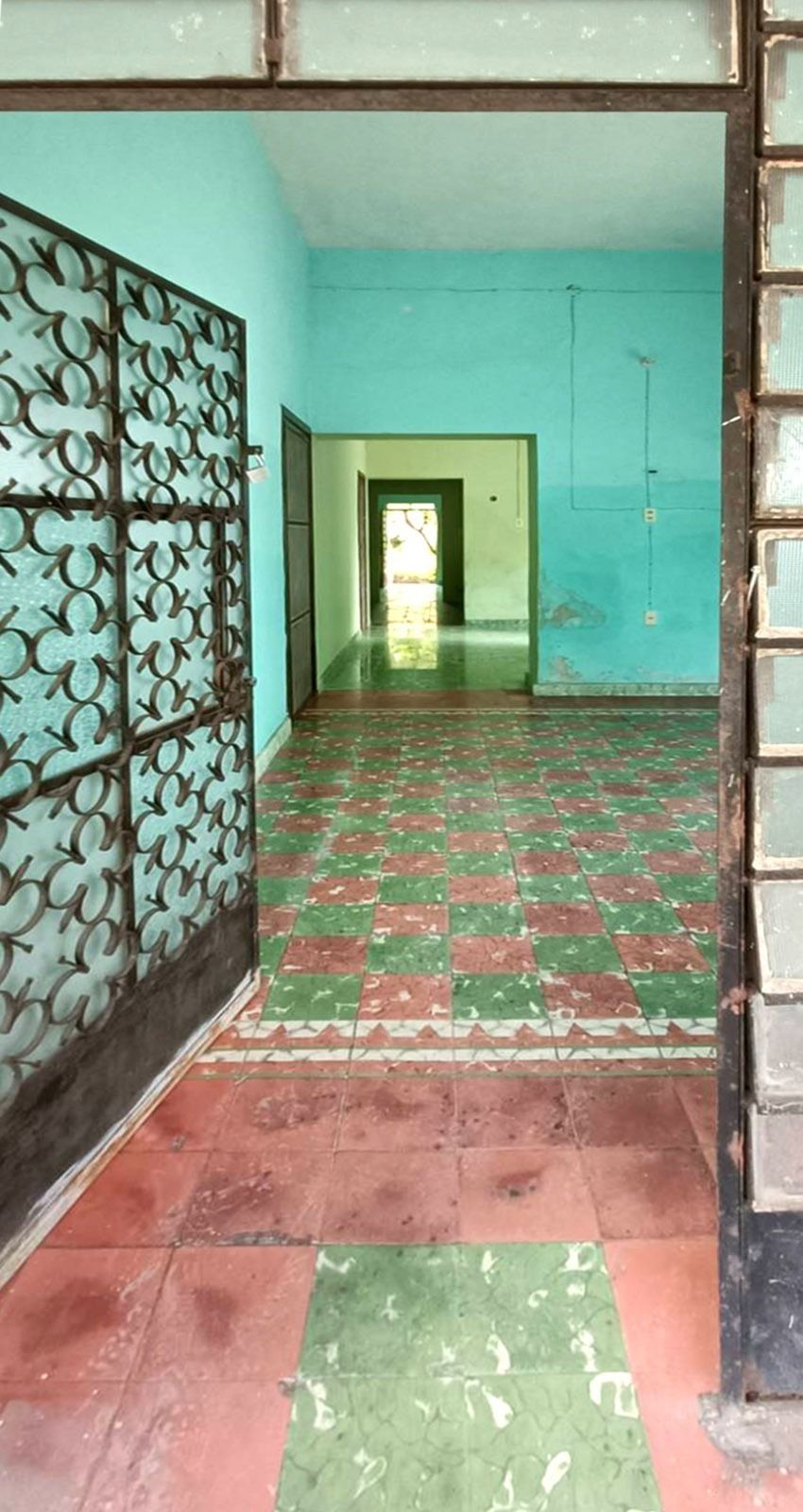 3 de 8: Interior