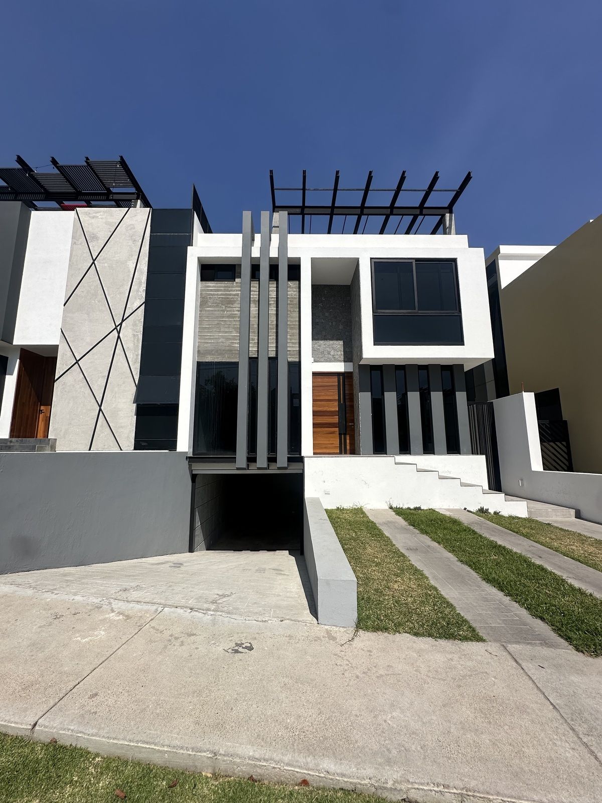 CASA À VENDA EM VALLE IMPERIAL ZAPOPAN, foto 1 de 27