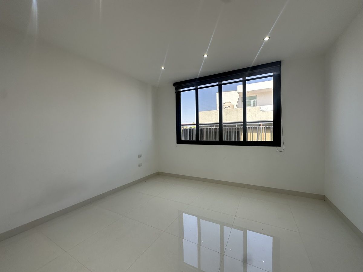 Casa em Valle Imperial, Zapopan, foto 15 de 27