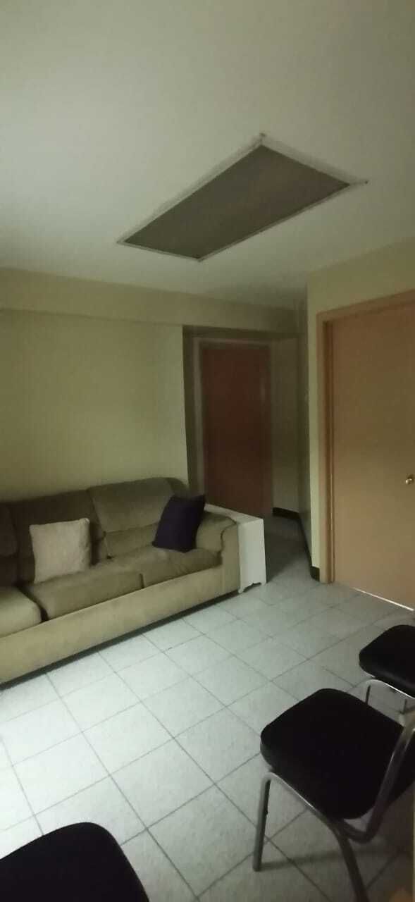 9 of 14: sala de espera