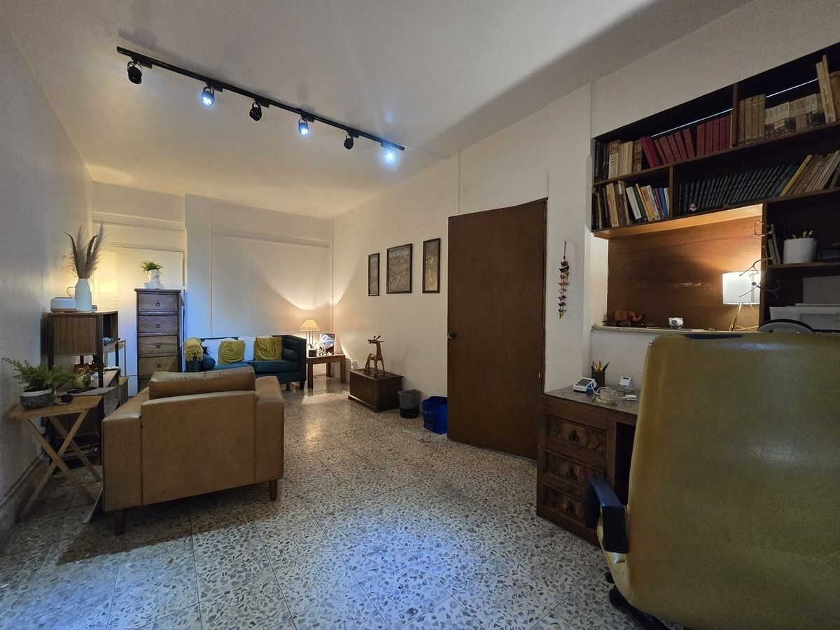 Casa en Venta en Del Valle Centro con 3 Recámaras, 3 Baños y 340 Metros Cuadrados Casa en Venta en Del Valle Centro con 3 Recámaras, 3 Baños y 340 Metros Cuadrados