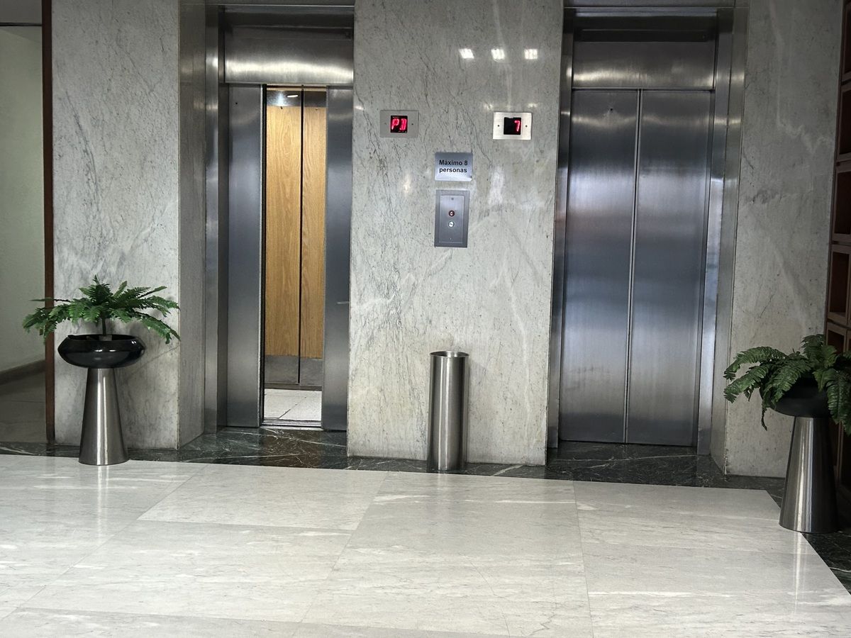 4 de 8: elevadores PB