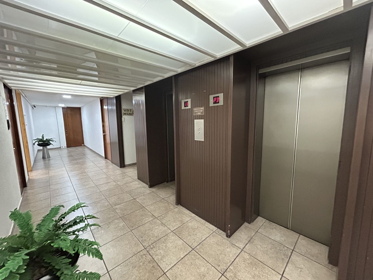 5 de 8: elevadores piso 3