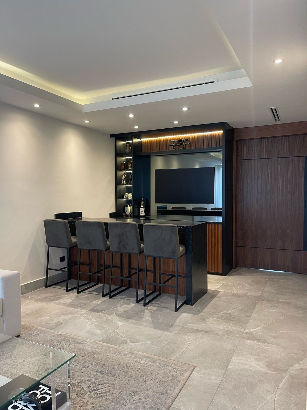 5 de 12: bar