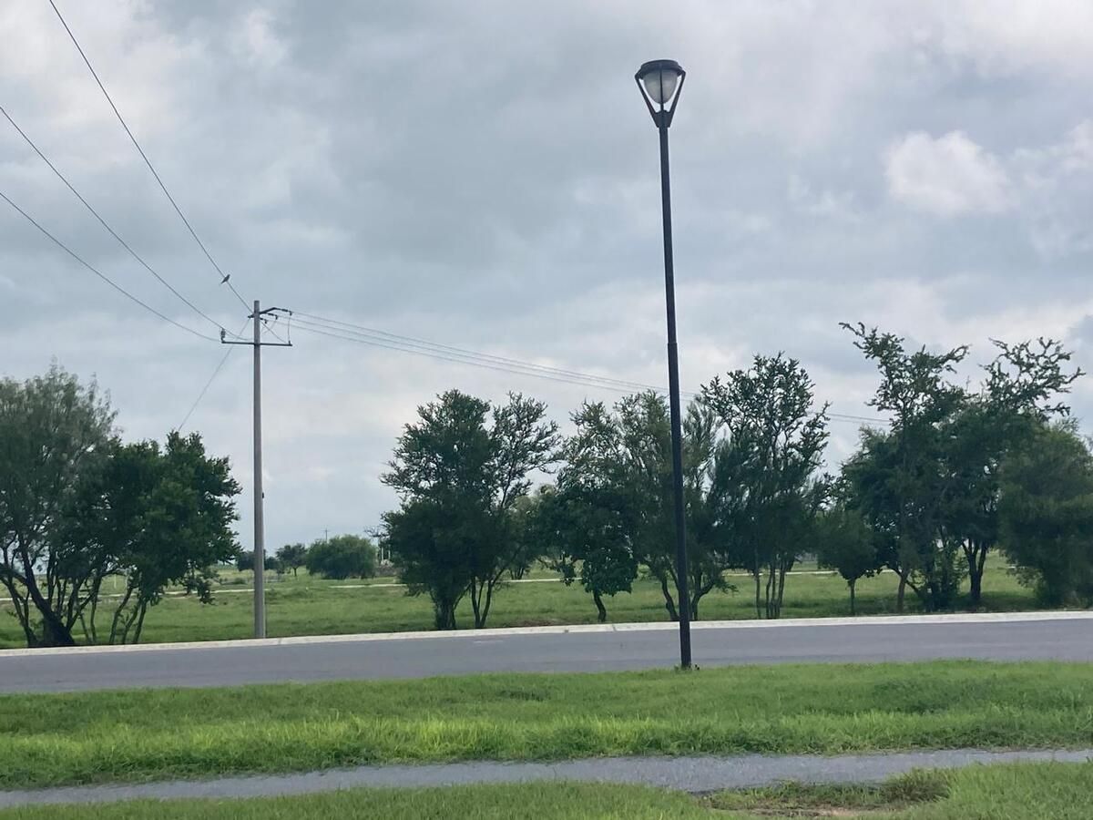 2 de 22: Vista del terreno