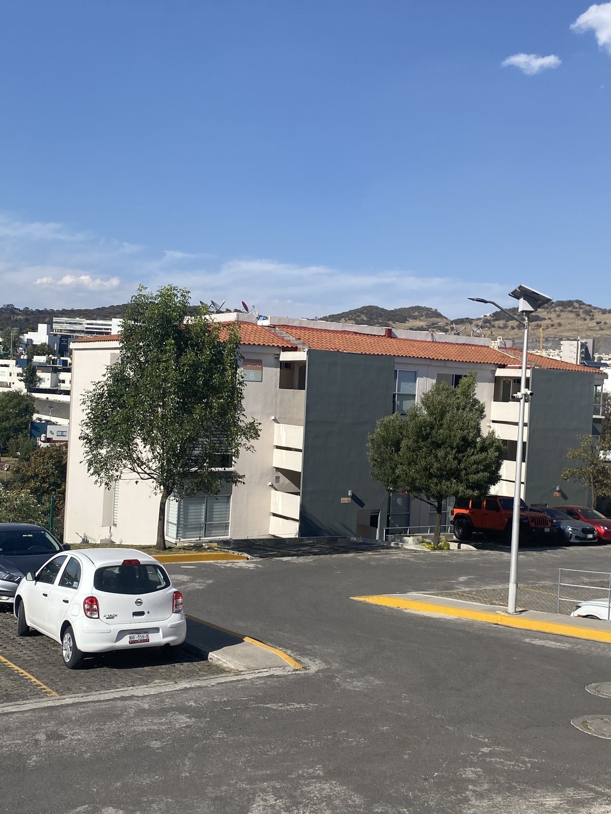 3 de 25: Acceso controlado y seguro