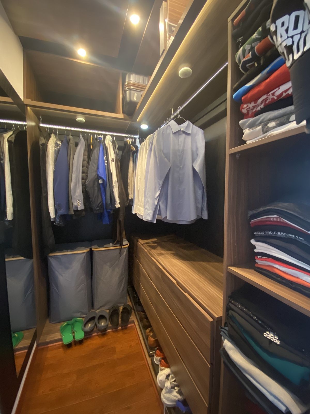 11 de 25: Wallking closet de alta gama