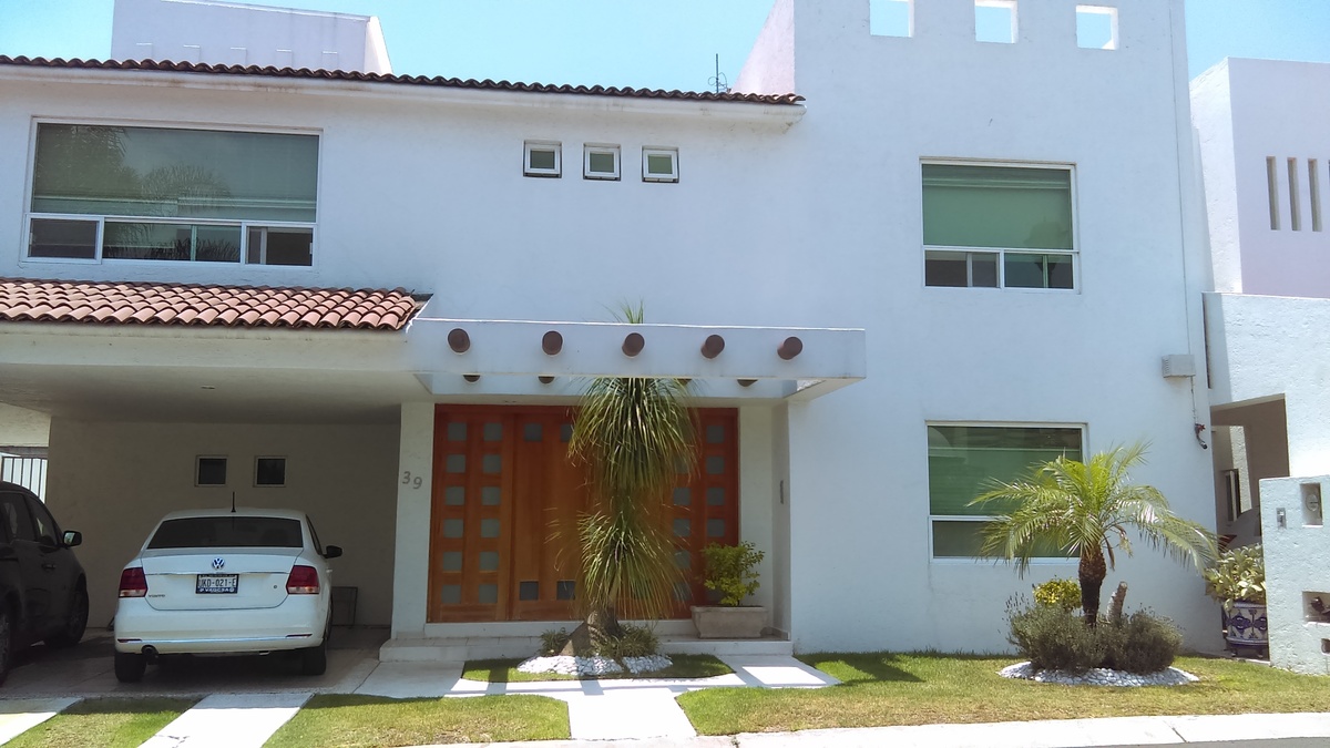 HERMOSA CASA EN VENTA EN CENTRO SUR QUERETARO | EasyBroker