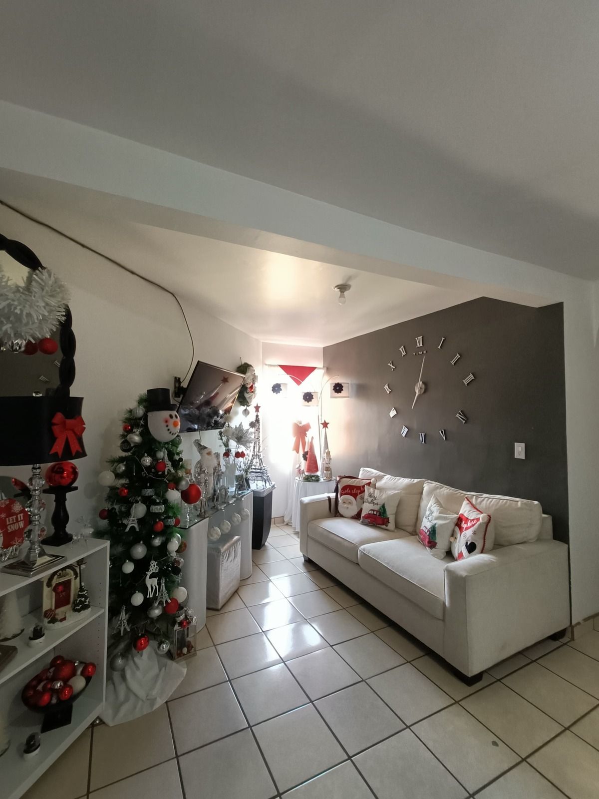 5 de 12: Sala