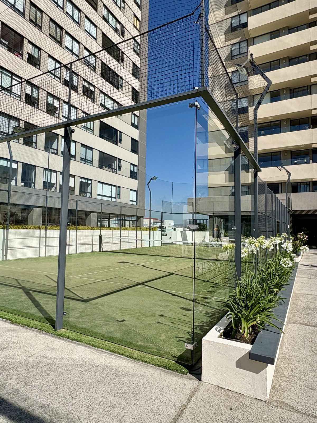 17 de 27: Amenidades: Cancha de pádel