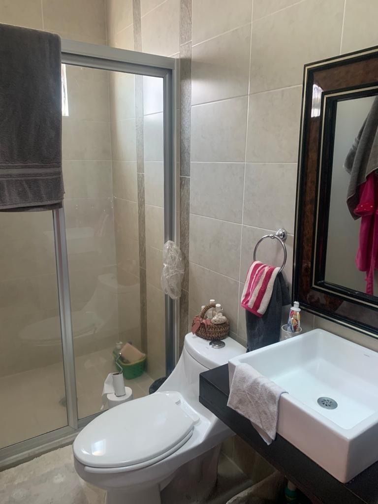 9 de 22: baño recamara