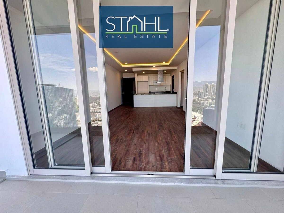 Belo apartamento com vista panorâmica em Santa Fe, foto 1 de 18