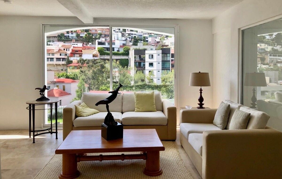 2 of 12: Casa en Venta en Bosques de las Lomas Rayo Vende ®