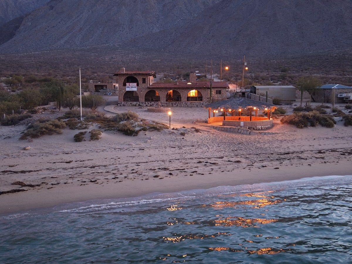 Casa Frente ao Mar em Bahia de los Angeles, BC, foto 1 de 23