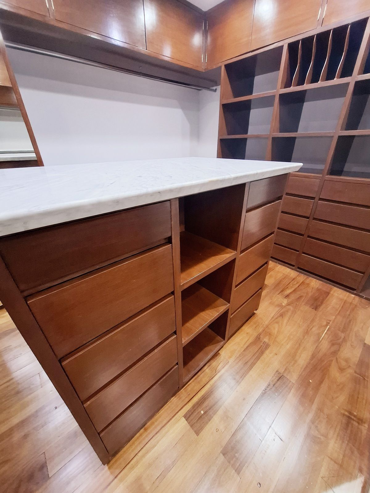 12 de 27: Vestidor Recamara Principal