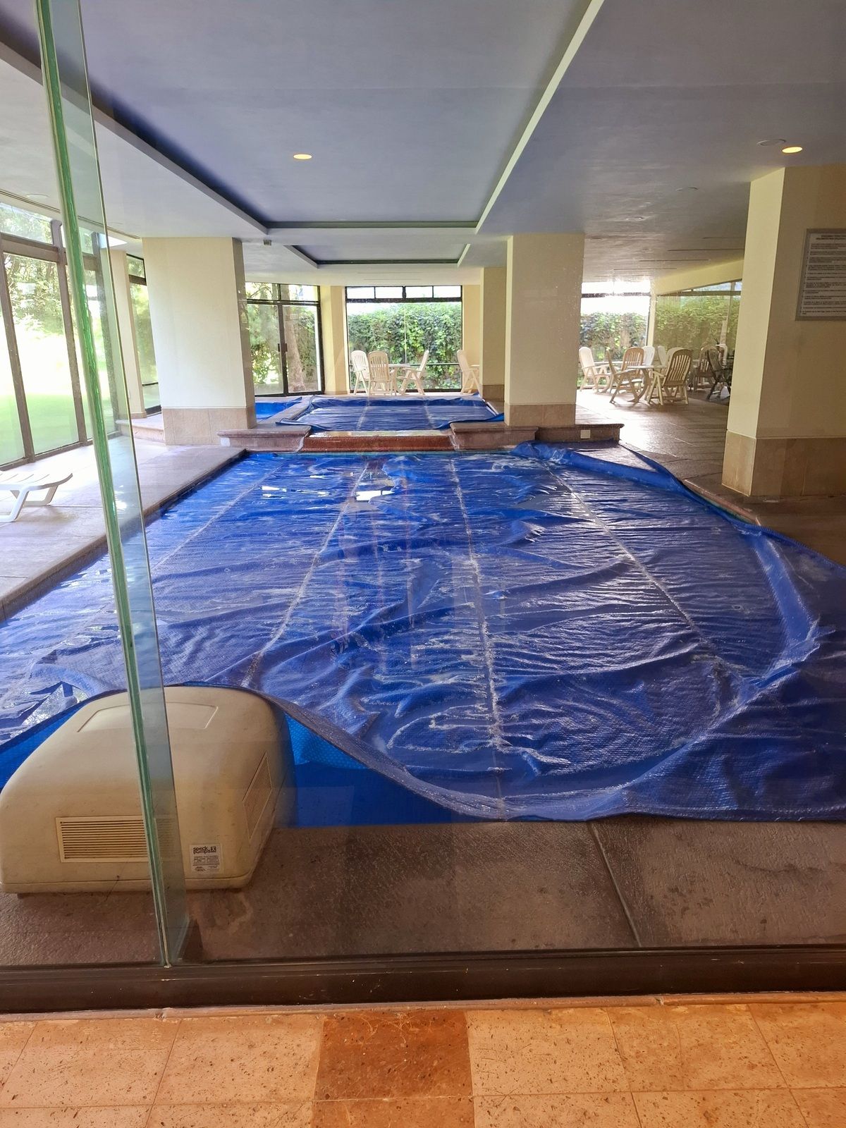 21 de 27: Alberca, chapoteadero y jacuzzi