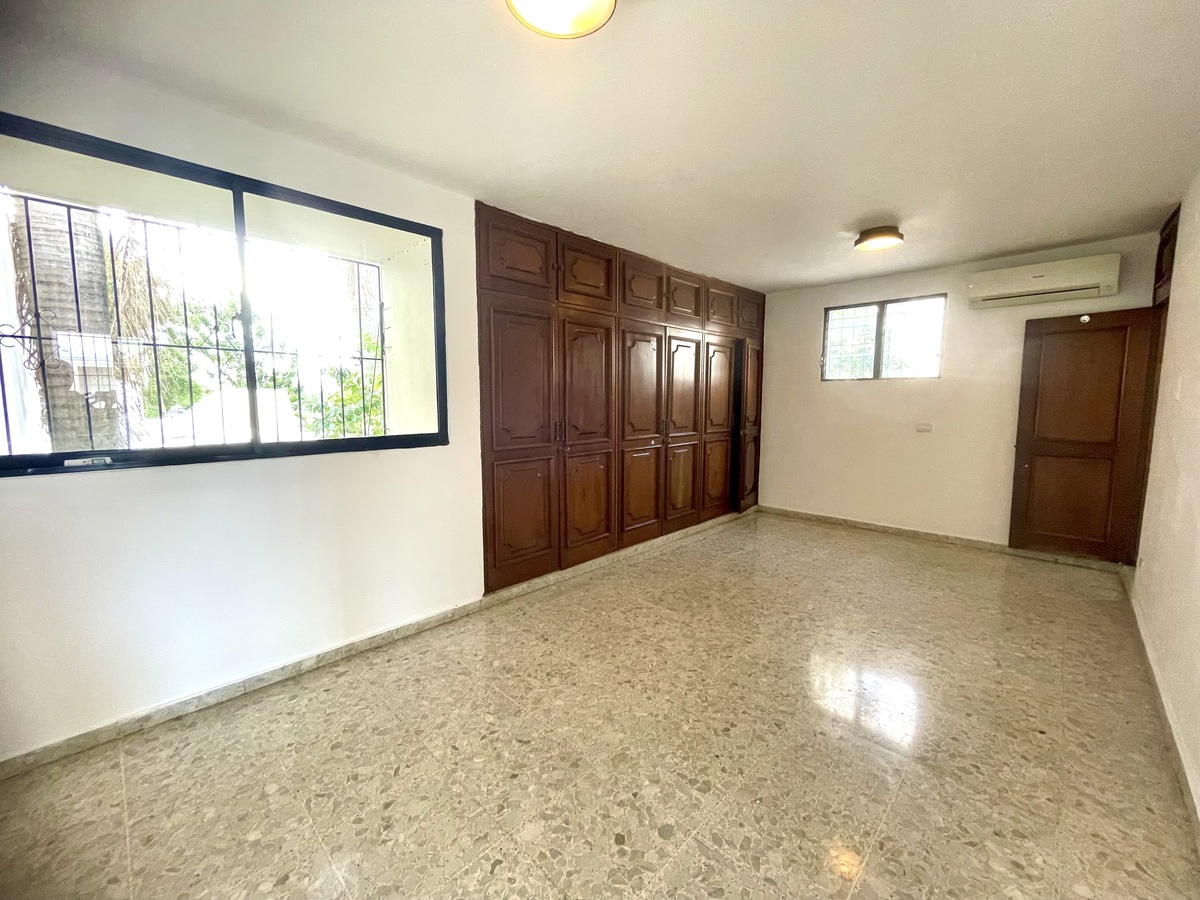 18 de 21: Habitación secundaria 3