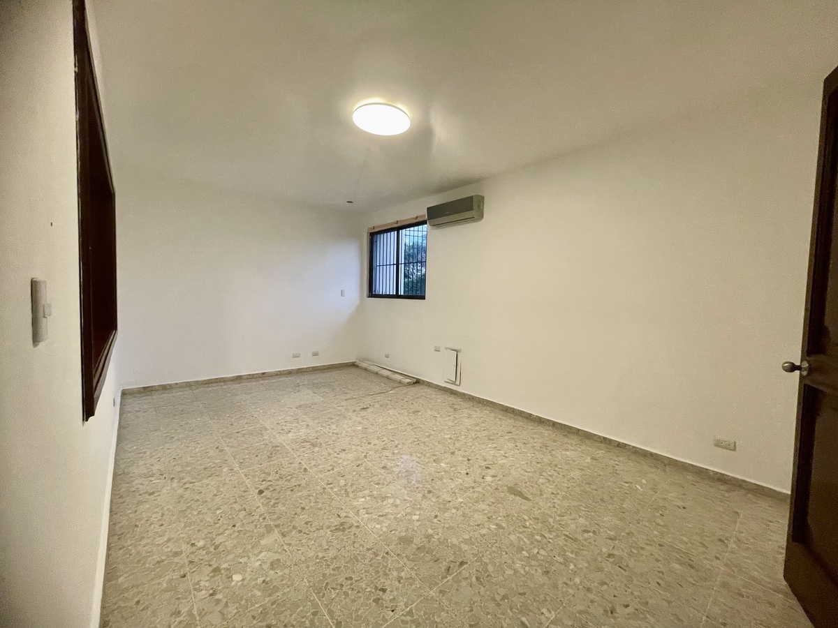 7 de 21: Habitación secundaria primer nivel