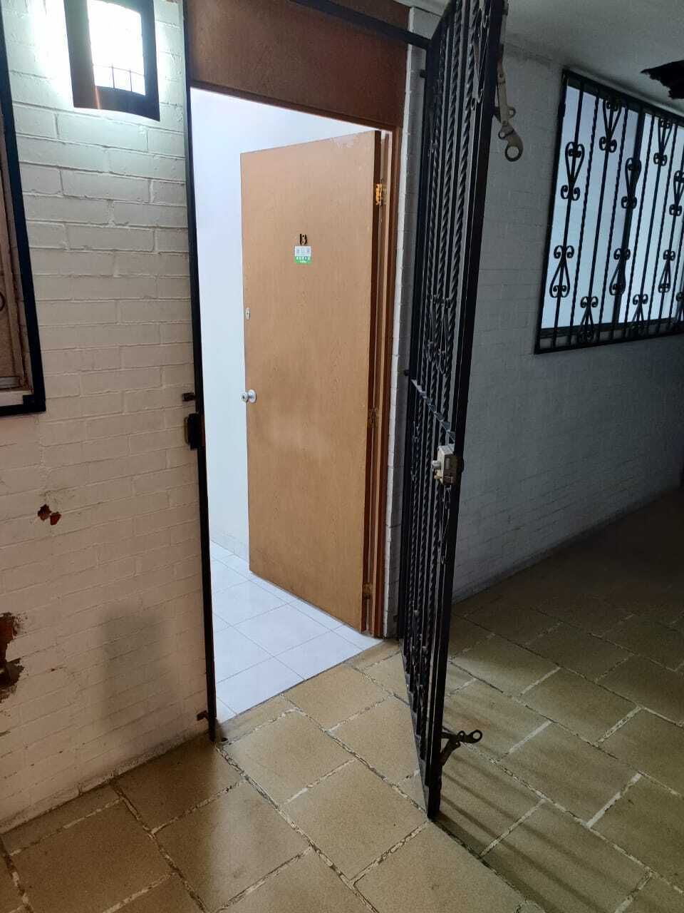 2 de 4