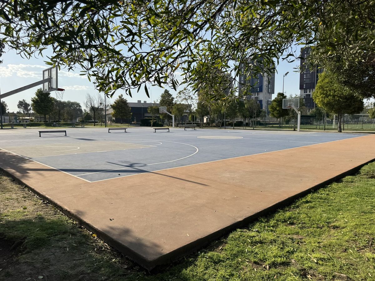canchas de basquet dentro del fraccionamiento