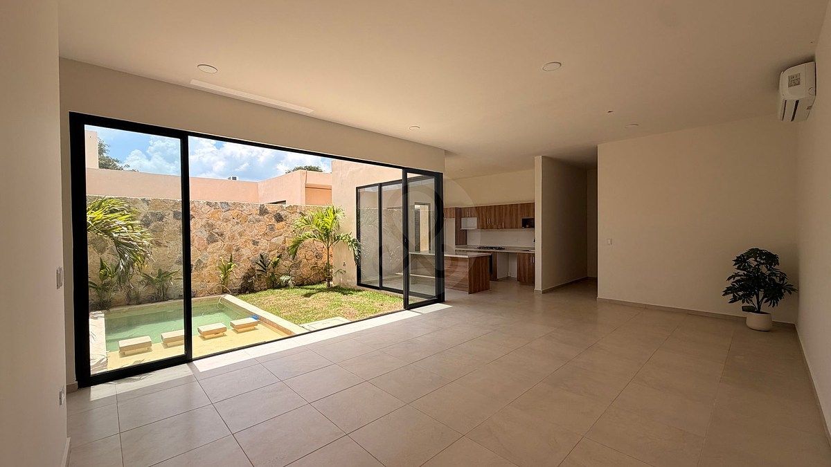 Venta de Casa de un piso de 2 Habitaciones al Norte de Mérida acepta INFONAVIT, foto 1 de 14