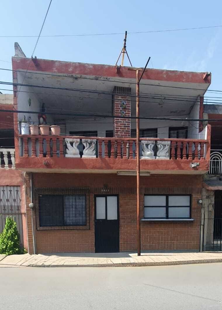 1 de 8: Fachada