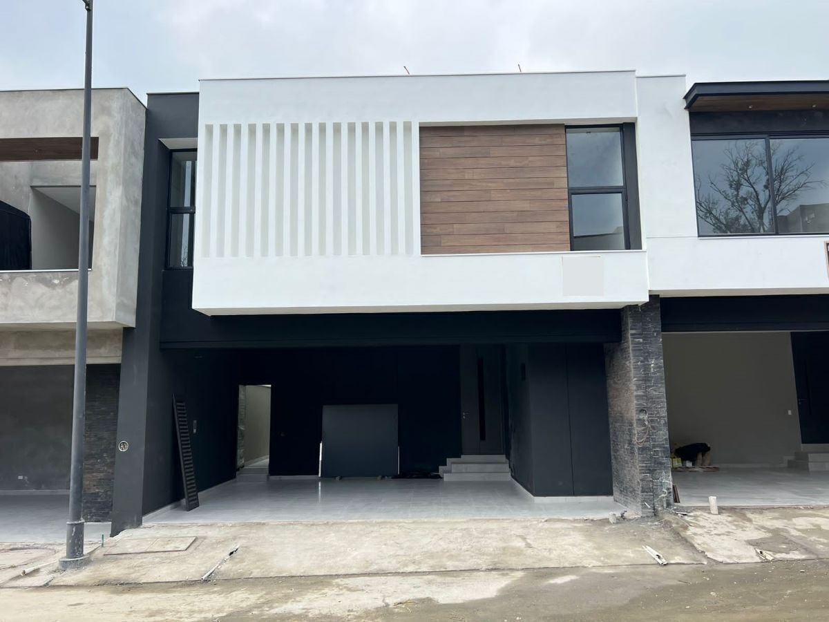 1 de 31: FACHADA