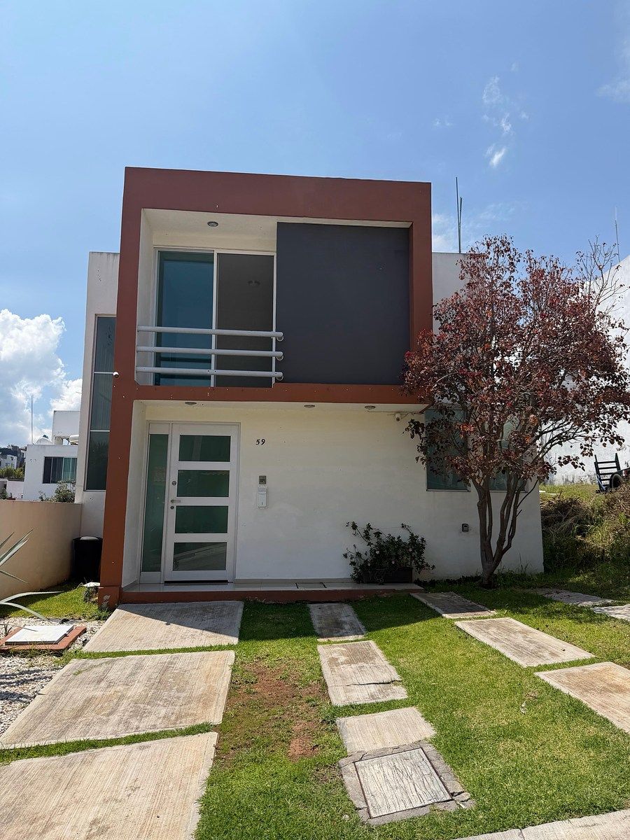 CASA À VENDA ALTOZANO, foto 1 de 13