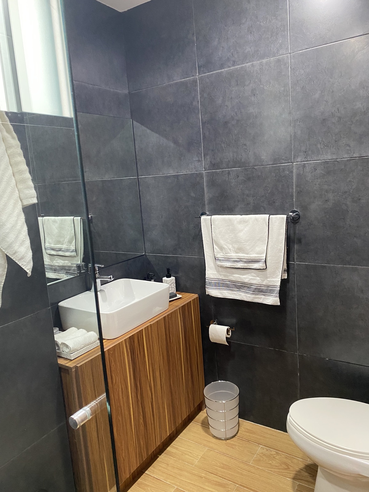 5 of 15: https://assets.easybroker.com/property_images/5091446/932126