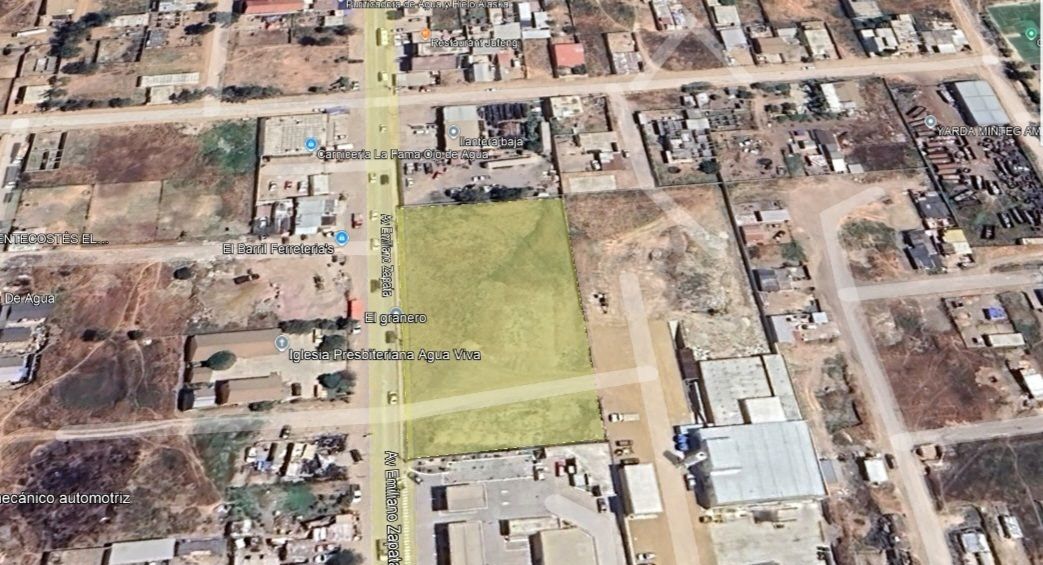 Terreno Comercial sobre Ave. Principal en Ojo De Agua