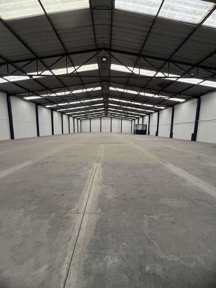 Commercial Storage Unit in La Huerta, Morelia, photo 5 of 10