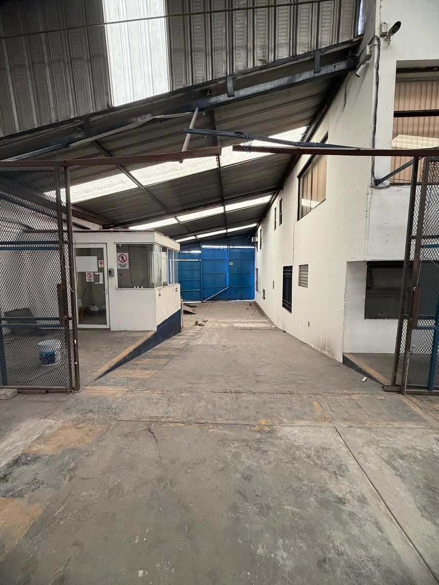 Commercial Storage Unit in La Huerta, Morelia, photo 7 of 10