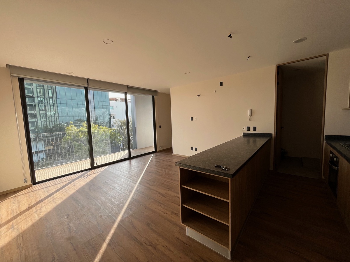 13 de 24: sala y comedor orientado al Sur