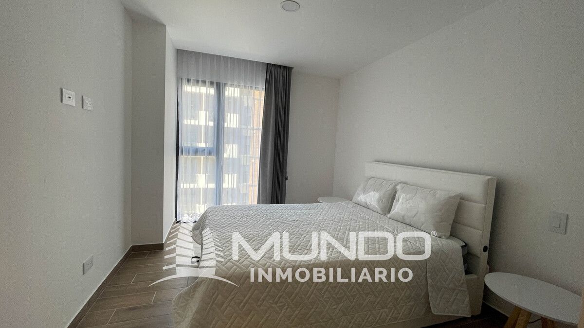 3 de 11: Cómoda habitación y closet